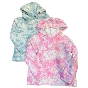 Girls tie dye light sweatshirt bundle